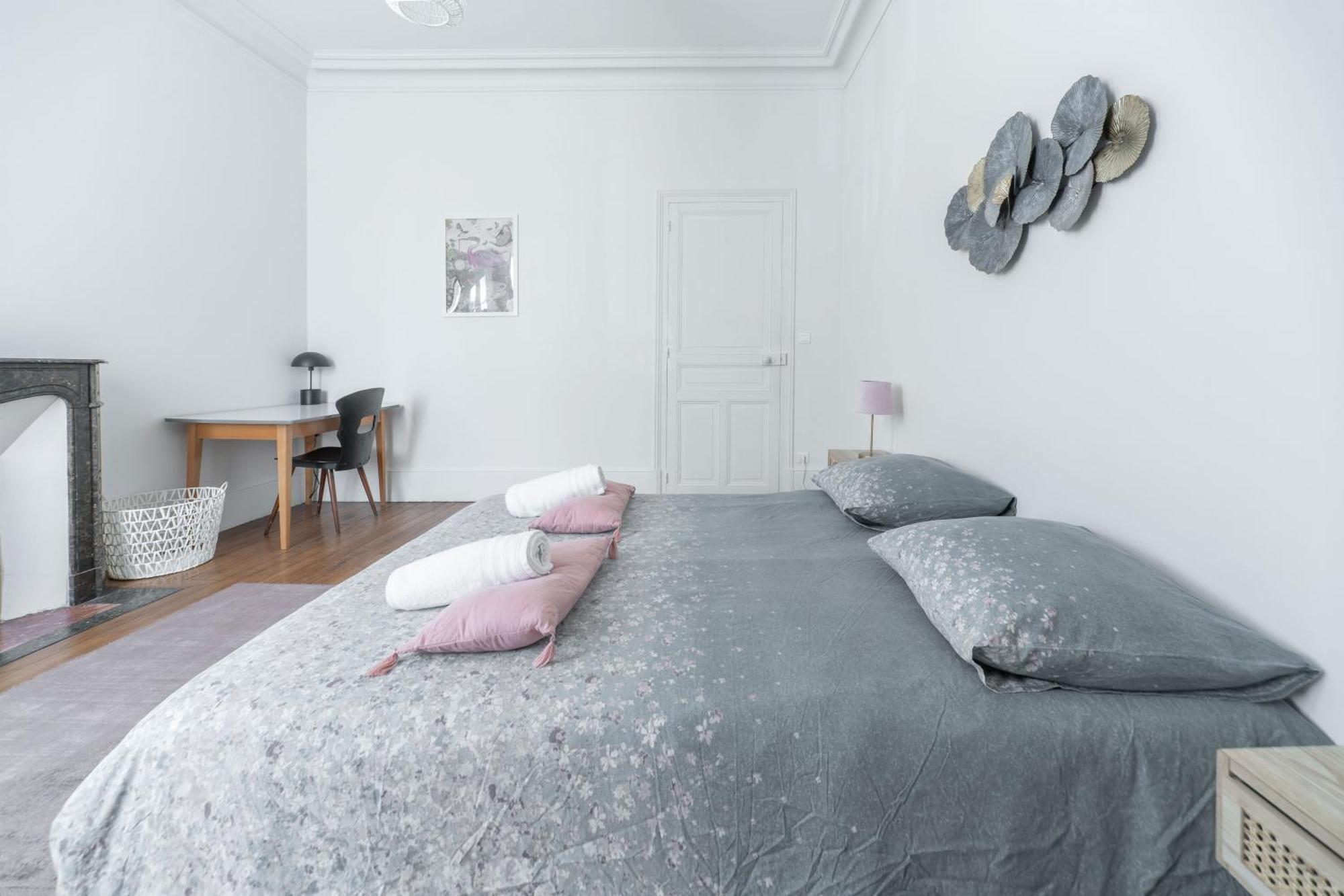 Residence Epinat II - Appartements Centre - Parking Vichy Room photo